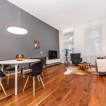 Stunning 2 Bed In Prime Location شقة براغ