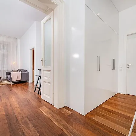 Stunning 2 Bed In Prime Location Appartement Praag