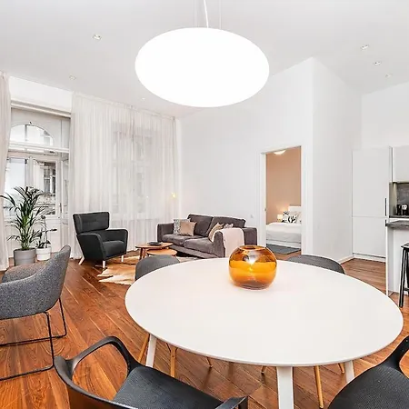 Stunning 2 Bed In Prime Location براغ