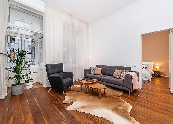 דירה Stunning 2 Bed In Prime Location פראג