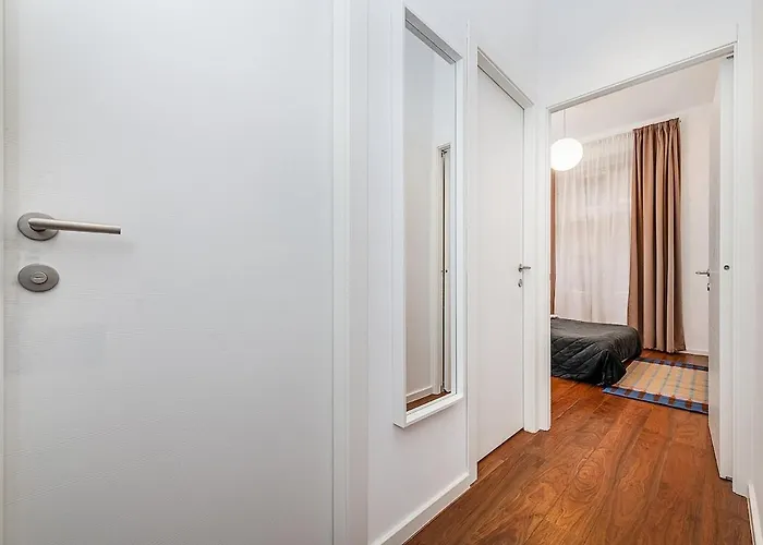 Stunning 2 Bed In Prime Location * Praga