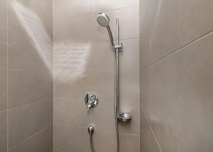 Stunning 2 Bed In Prime Location Apartamento Praga