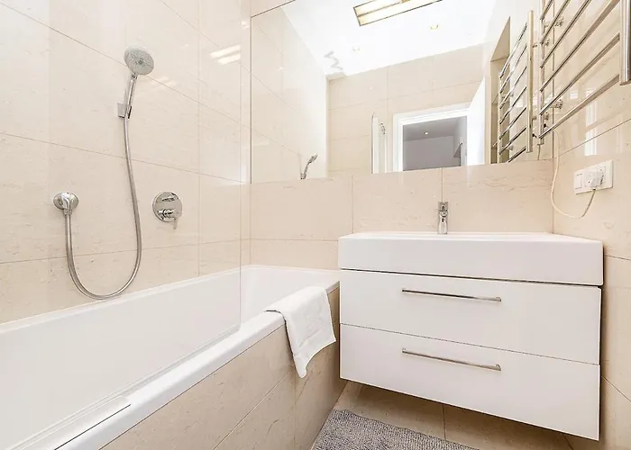 Stunning 2 Bed In Prime Location Praga