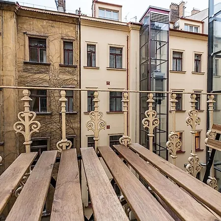 Apartment Stunning 2 Bed In Prime Location *